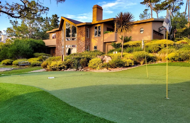 Lx18 golfers dream retreat for concours delegance