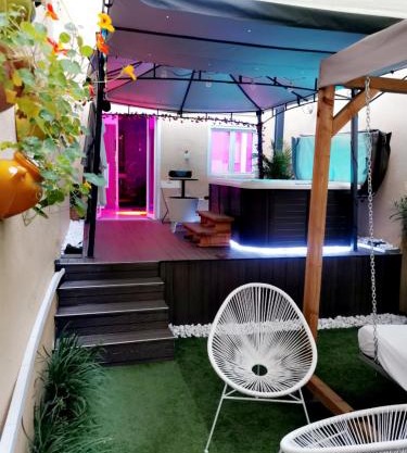 Lyon superbe jacuzzi vue sur jardin