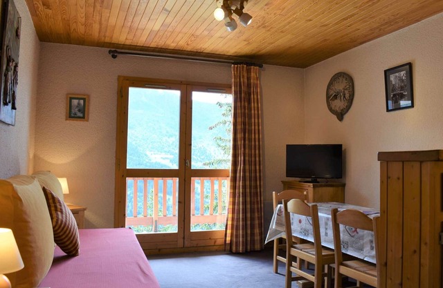 Méribel: 2-room apartment, 5 ppl, near slopes and shops
