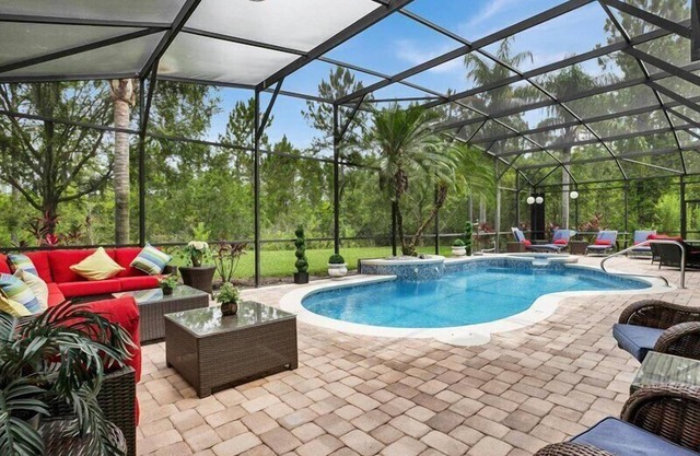 Magical Memories 5 BR Spacious Pool/Spa Home