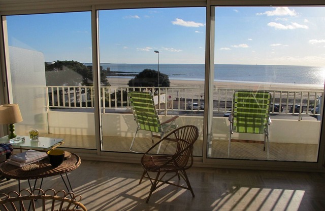 Magnificent sea view, 23 m2 terrace and decor 50