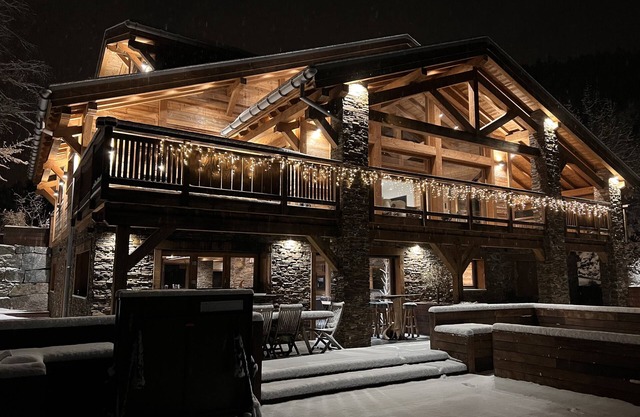 Magnificent apartment in a luxurious chalet.