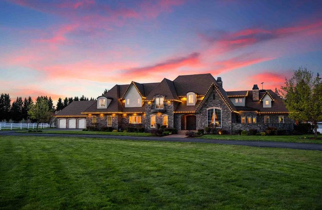 Magnificent Country Chateau w/Enormous Indoor Pool Area, Billiards Room, Arcade Room on 20 Acres