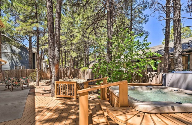 Magnificent Flagstaff Getaway w/ Wood Fire Pit!
