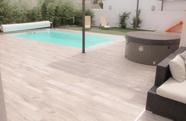 Magnifique villa avec Pool House piscine et jacuzzi