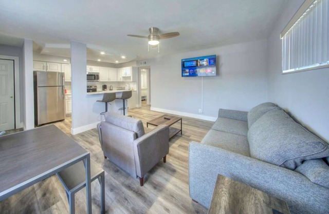 Mahalo Waterfront 1 BR Apartment