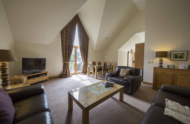 Mains of Taymouth, Kenmore ~ 5* 4 The Gallops - Upstairs property - sleeps 4 guests in 2 bedrooms