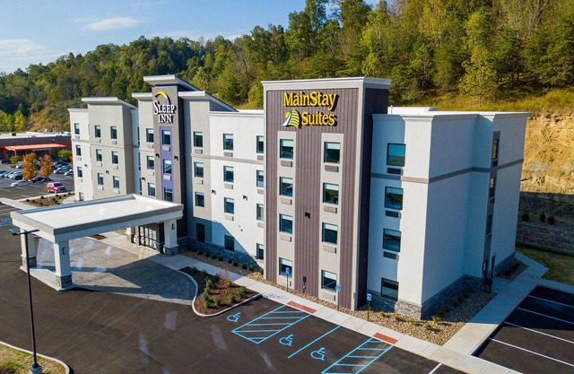 MainStay Suites Winfield - Teays Valley