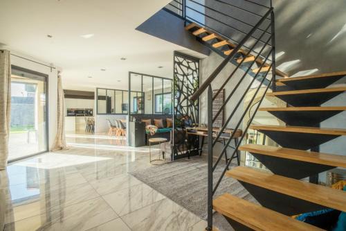 Maison Architecte avec Salle de Cinéma