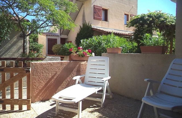Maison avec Mezzanine, 5 Couchages, Piscine, Près Plage - Gruissan - FR-1-229-845
