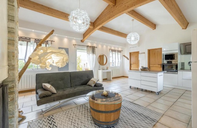 Maison charmante à Poussan avec jardin privé