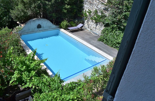 Maison de Charme Avec Piscine au Cœur de Vaison-la-romaine