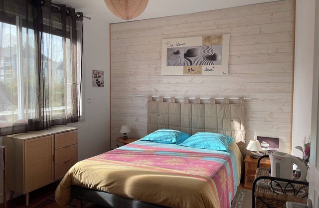 Maison de Ville 12 minutes' walk from the historic center
