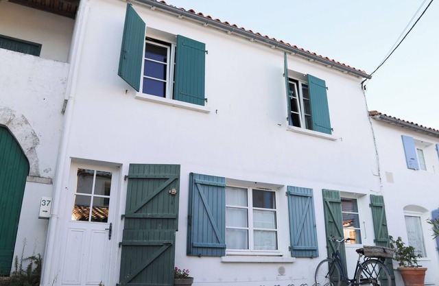 Maison Familiale de 4 Chambres au Coeur de Loix - Location à la Semaine