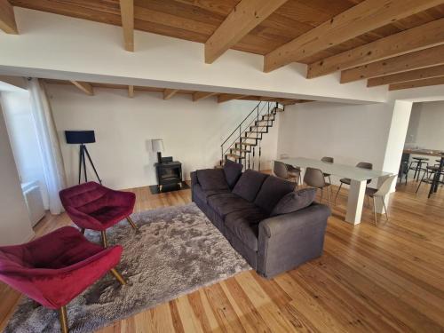Maison Jade, Wifi, Terrasse, Barbecue, 10 couchages