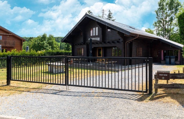 Majestic chalet in Durbuy 200 meters from the Golf