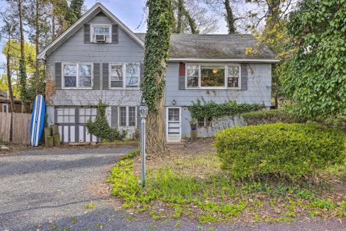Majestic Escape on Long Island - Walk to Beach!