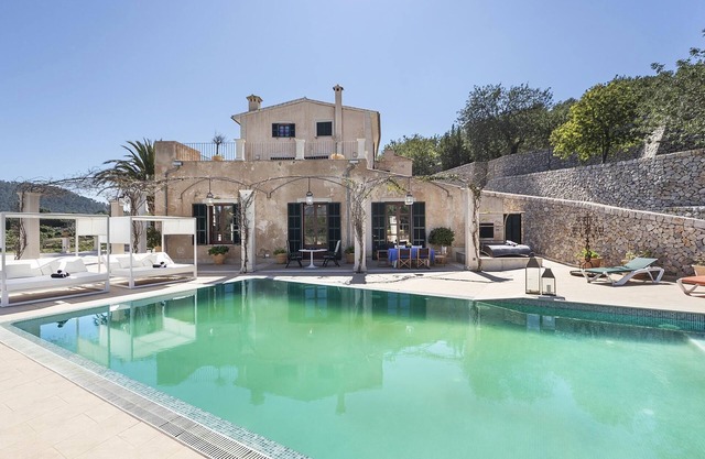 Majestic Holiday Estate in Calvià Up to 12 Guests