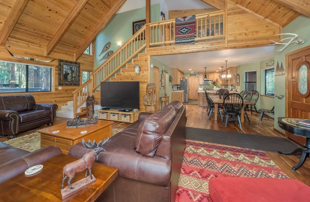 Majestic Pines Chalet
