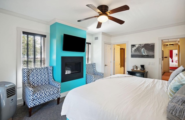 Make Regatta Inn your Folly Beach home away from home.