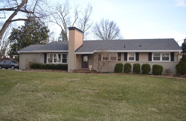 Make this your home base for the Kentucky Derby!