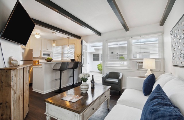 Malibu, Carbon Beach - Suite Six
