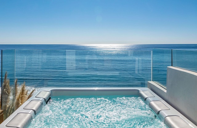 Malibu Luxury Private Modern Oceanfront Beach House