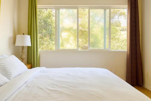 Malibu Sage & Sea Sanctuary