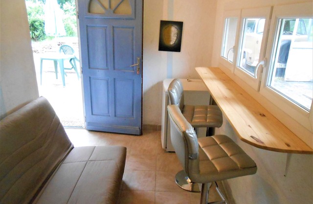 malibu studio near pin sec beach