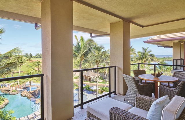 Maliula 3-Bdrm Signature,Penthouse-style,Access to Rooftop Terrace