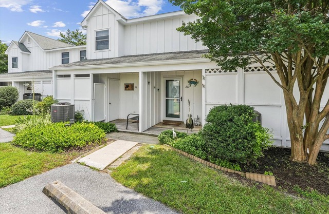 Mallard Lakes Getaway! Near Fenwick Island Dining and Entertainment!