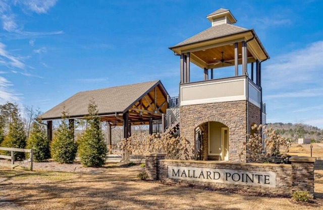 Mallard Pointe Overlook