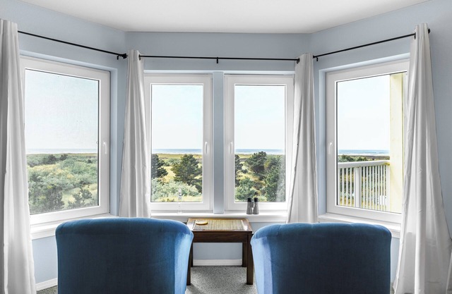 Mana Kai 2nd floor w/view of the ocean and beach