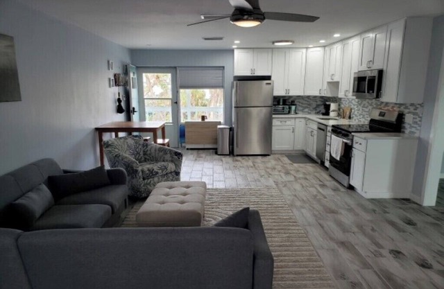 Manasota Key Beach 1Bdrm Condo, boat dock, heated pool