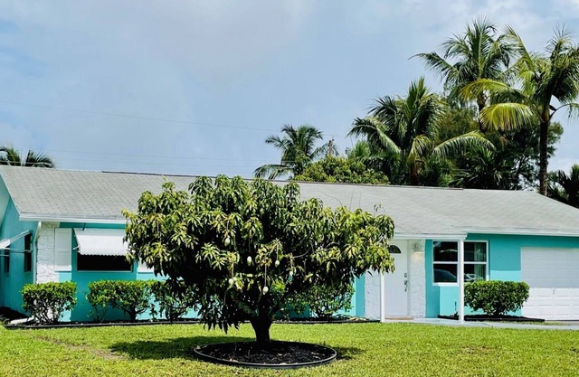 Mango Cottage Close to Beaches and Lighthouse