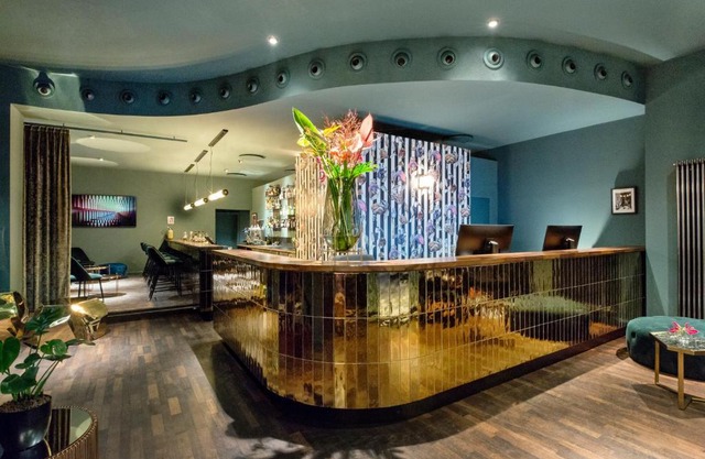 Manhattan Hotel