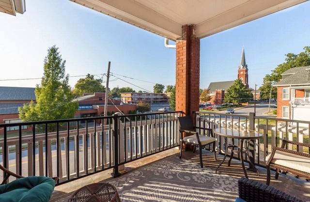 Mansion 302 · 1st Capital Mansion Boutique Hotel - Suite 302