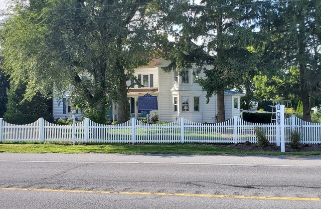 Mansion Farm Inn