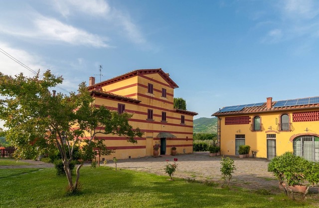 Mansion with Pool and play area