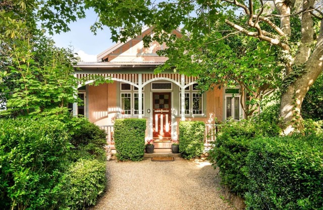 Maplewood House in Leura
