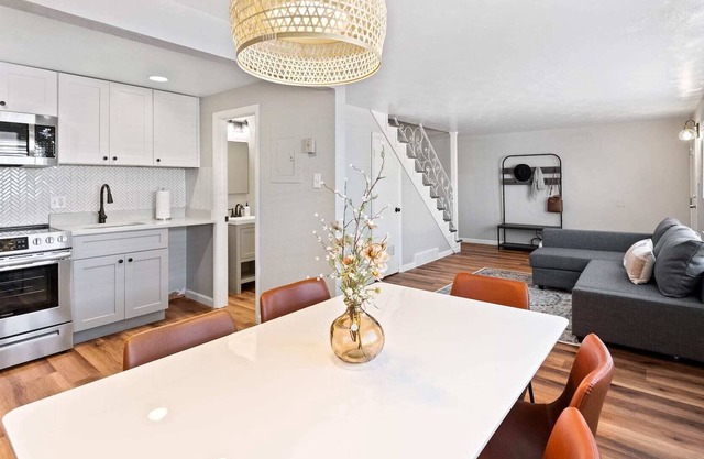 @ Marbella Lane - Cozy Apartment Unit
