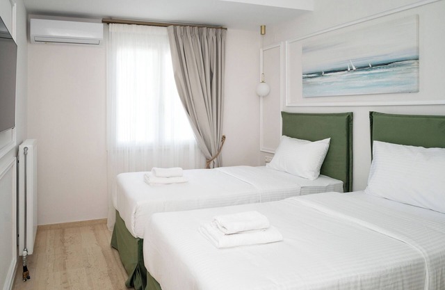 Margo Luxury Living 1 by 8essentially