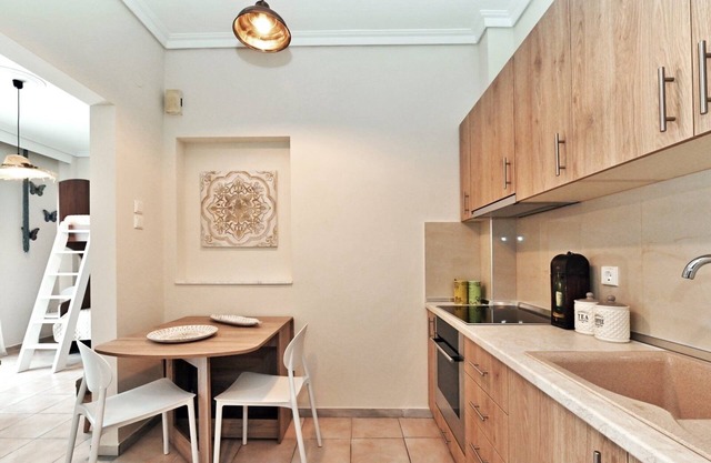 Marianthi Apartment by RentalsPro