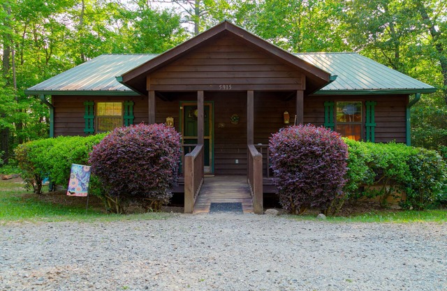 Marilee Cottage | A German-Inspired Hillside Retreat
