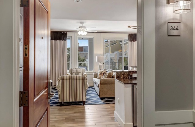 Market Street Inn One-Bedroom Getaway - Your Ideal Retreat in Baytowne Wharf at Sandestin Golf and Beach Resort!