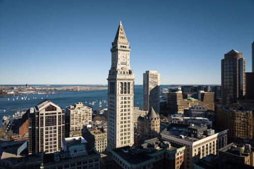 Marriott Vacation Club® at Custom House, Boston