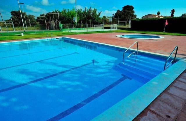 Masia Casa Roja for 18 people