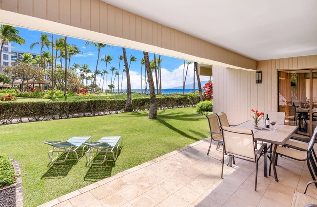 Maui Resort Rentals: Kaanapali Alii 314 – Expansive 2BR+DEN Ground-Floor Residence, Luxuriously Remodeled, Steps to the Beach!