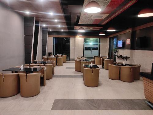 Max Hotels Prayagraj