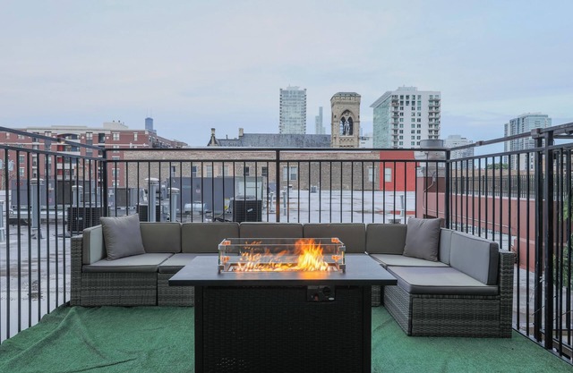 McCormick Patio skyline view 2b/2b with optional Parking/sleep 6